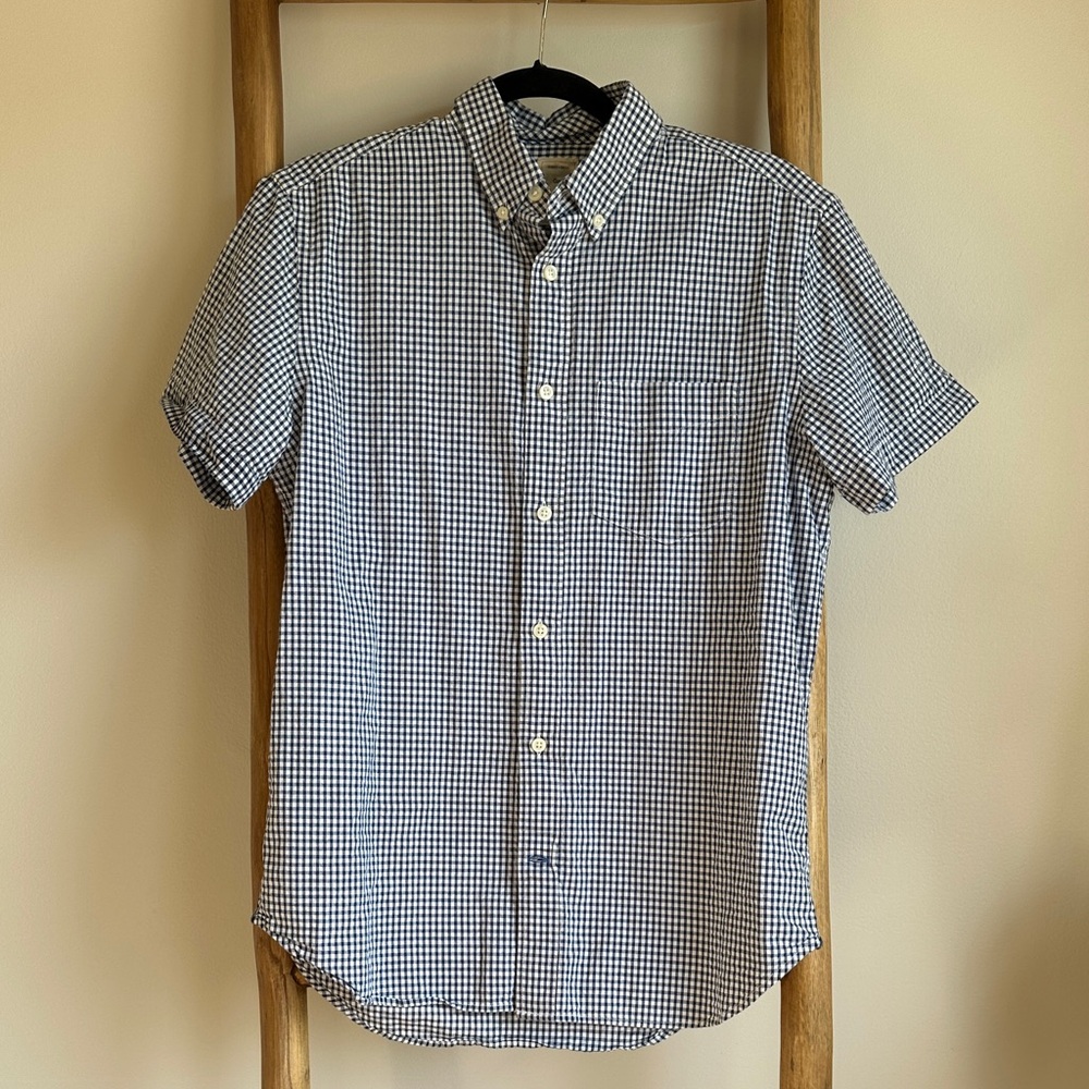 GAP Men's Navy Checkered Button-Down Shirt